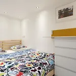 Couette-café Petits Champs 4*